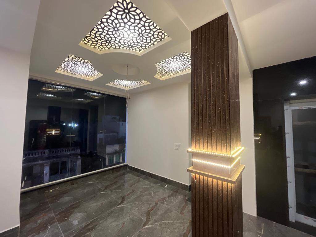 מייזור Seema Palace Inn 1 Km From Railwaystaion מראה חיצוני תמונה
