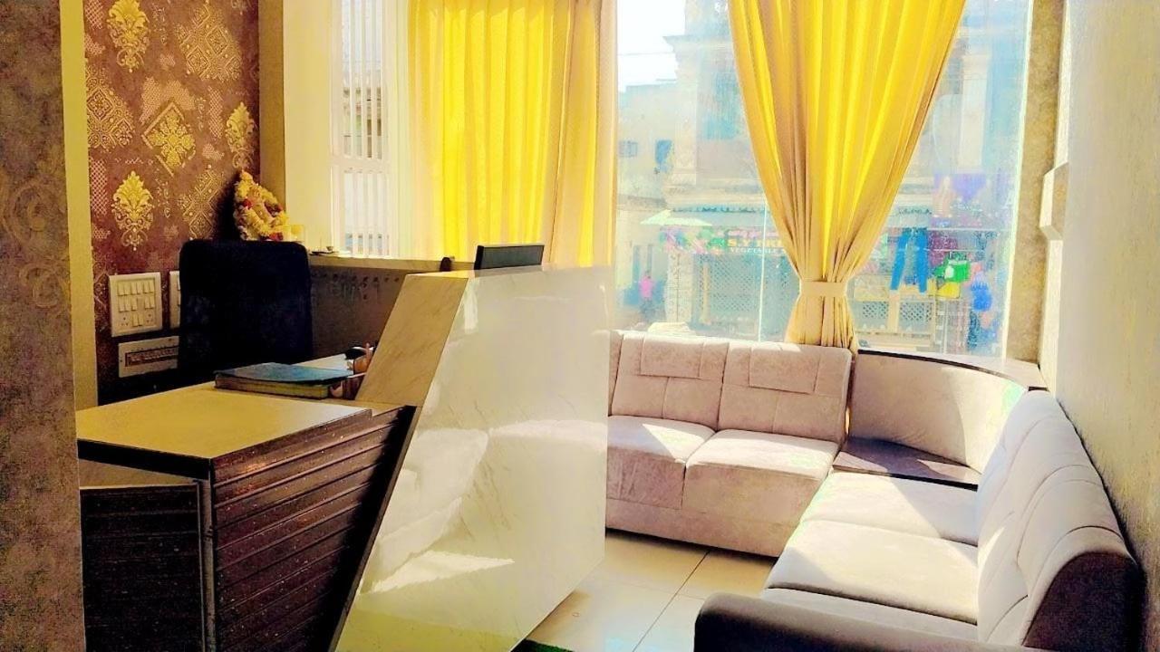 מייזור Seema Palace Inn 1 Km From Railwaystaion מראה חיצוני תמונה