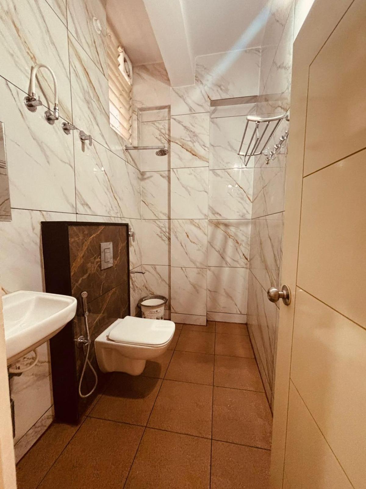 מייזור Seema Palace Inn 1 Km From Railwaystaion מראה חיצוני תמונה