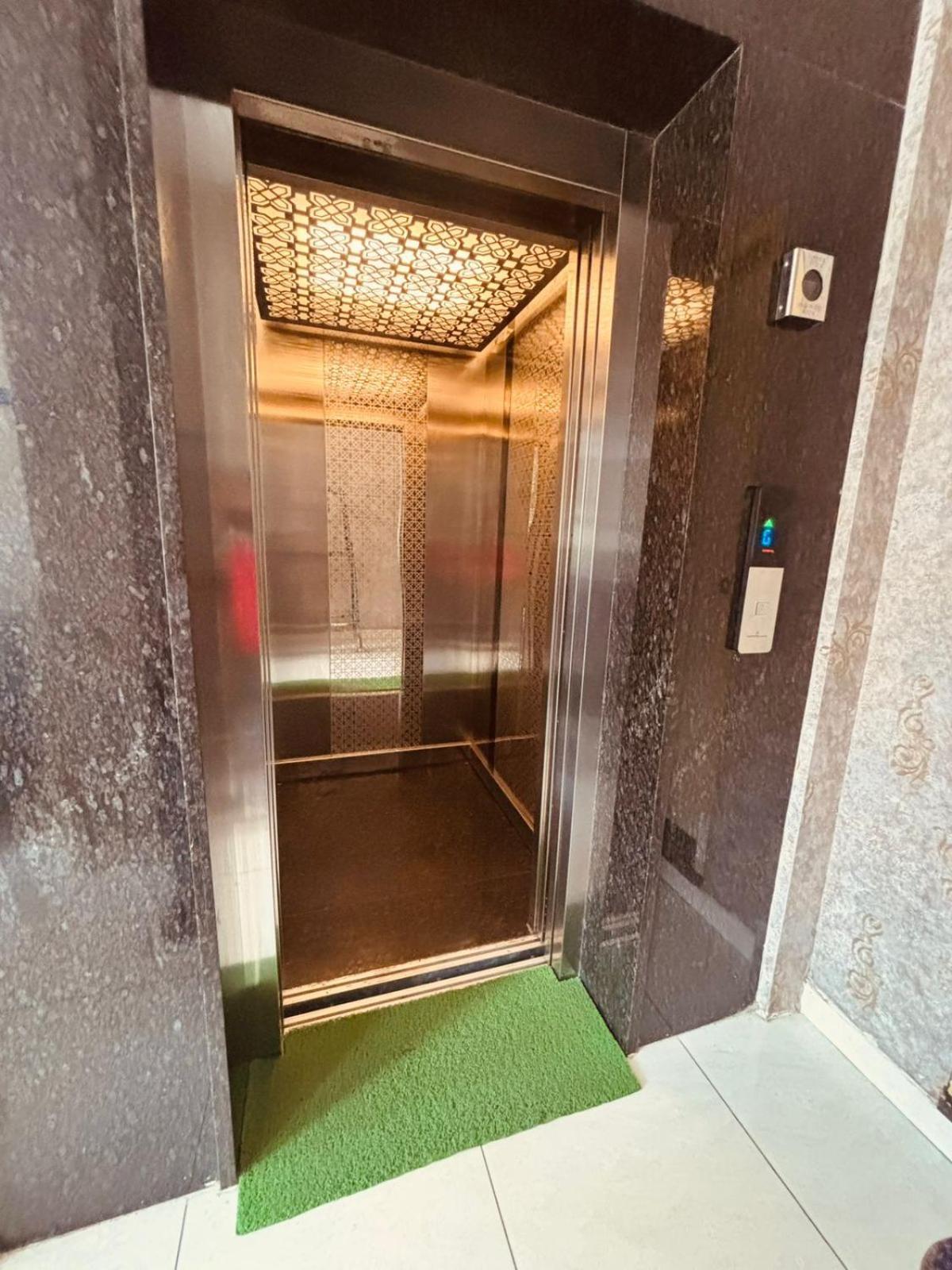 מייזור Seema Palace Inn 1 Km From Railwaystaion מראה חיצוני תמונה